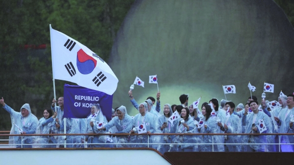 ▲Team Korea during the opening ceremony / BBC