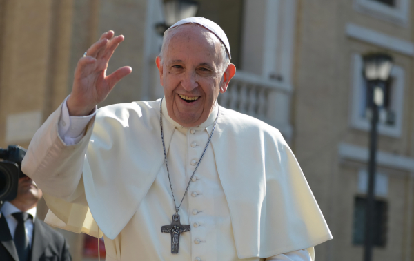 ▲Pope Francis is greeting people with a bright smile / pixabay