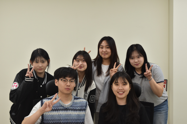 ▲양다연 씨와 POSTECH Creators 구성원들